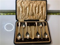 Vintage spoon set in case