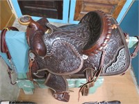 LOVELY 15" SIMCO SADDLE #4550 + TACK