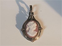 Vtg pendant