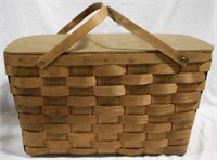 Vintage Picnic Basket 21x11x11.5