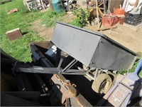 Metal lawn/garden tractor wagon