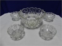 7.25" PRESSED GLASS BOWL W/ 4 3.25" FOOTED DISHE