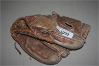 Vintage 1975 Hank Aaron '715' Baseball Glove