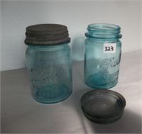 2 Blue Ball Perfect Mason Fruir Jar/Sealers
