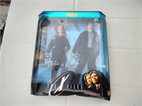 1998 Barbie and Ken X-Files