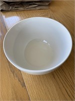 E2) Thomson Pottery  white serving bowl