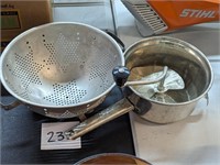 Food Mill and Colander