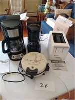 Coffee makers, toaster and waffle iron flat