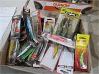 BOX OF 20+ FISHING LURES AND PLUGS