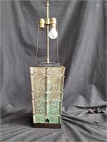 Vintage Chinese bronze table lamp, in the