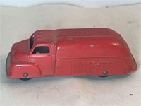 1950s TOOTSIETOY DIE CAST 4 INCH RED GAS TANKER