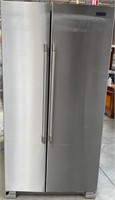 11 - MAYTAG SIDE-BY-SIDE REFRIGERATOR / FREEZER