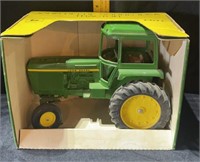 NIB John Deere Sound-Idea tractor