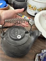 CAST IRON TEA POT