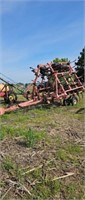 24' field cultivator w/rear hitch