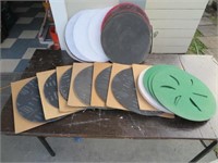 LOT SANDING SCREENS & BUFFER PADS AS PICTURED,