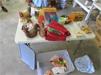 tote,chickenstote,chickens,linens & items