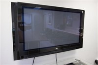 LG Flatscreen TV 52" Screen