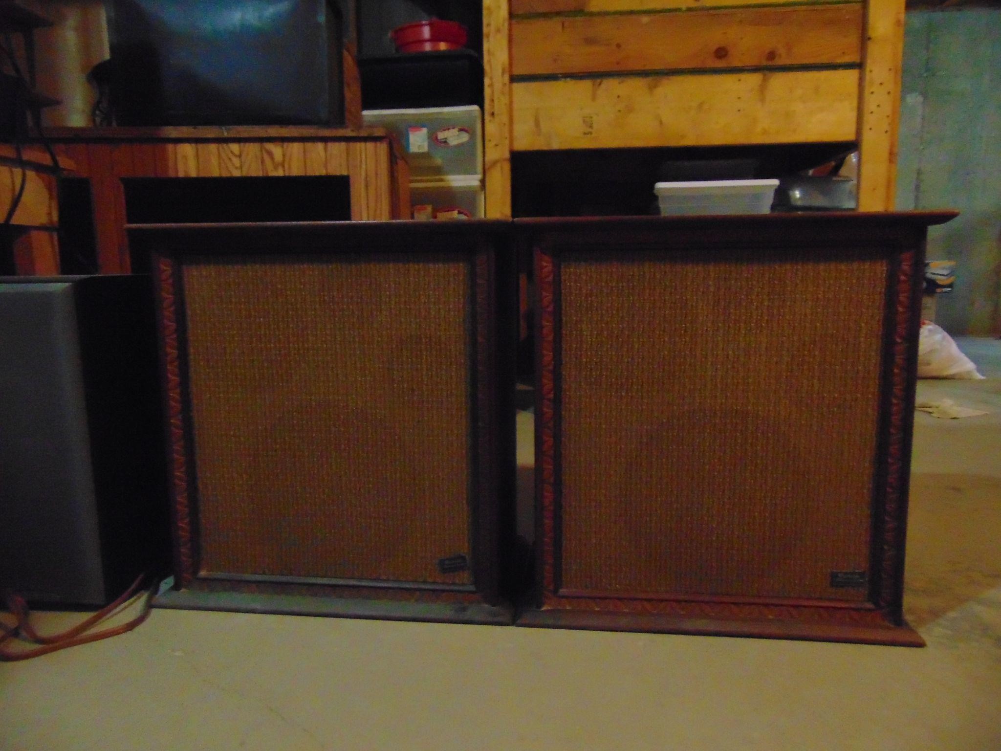 2 Large home speakers. Very heavy