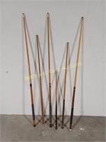 6 Pool Cues