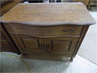 Antique? Dresser 1 drawer, 2 door cabinet