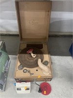 Vintage portable record player need repaired ,