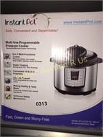 INSTANT POT $150 RETAIL MULTI USE PROGRAMMABLE