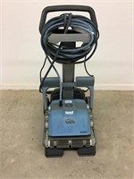 Maytronics M400 Dolphin Pool Cleaner