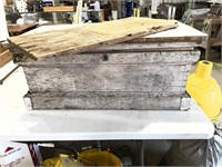 Carpenters box - needs repair