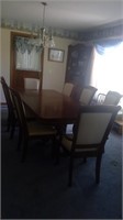 DINING ROOM SET WITH (2) CAPTAIN CHAIRS AND (4) SC