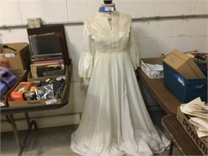 Vintage mannequin and vintage wedding dress