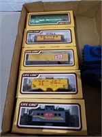 HO scale cars and Transformer