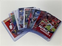 (9) Patrick Mahomes Football Rookie Cards