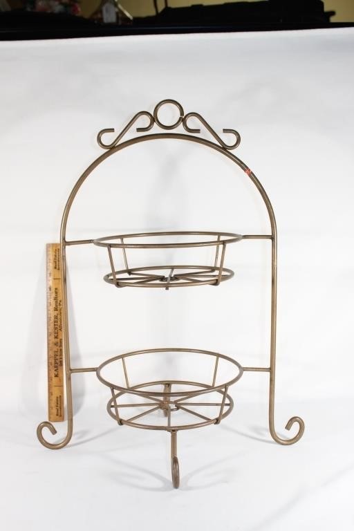 Metal two tiered pie rack