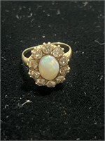 4.6g 14k diamond and mother of pearl ring