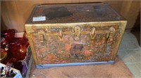 Vintage trunk Decoupage and paint BFR