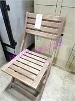 5X, WOOD SLATTED BROWN FOLDING CHAIRS