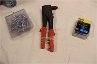 Rivet Gun And Rivet Lot