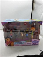 The Proud Family Penny Proud and crew figures