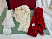 3 FUZZY SCARVES