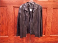 Woman's lambskin zip-front leather jacket,