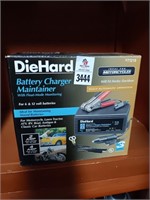 Die Hard battery charger maintainer w/ box
