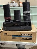 ONKYO HT-R380 STEREO RECIEVER W/ SPEAKERS