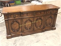 Immaculate 64 Inch Thomasville Sideboard