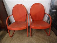 2 metal spring chairs