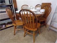 round oak pedestal table w/5 chairs & 1 bd