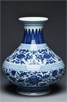 A BLUE AND WHITE VASE YONGZHENG MARK AND PERIOD