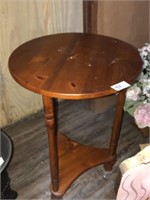 Round Pine Lamp Table (16" Dia x 24" T)