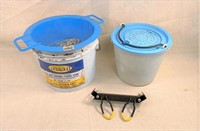 fishing - minnow buckets & rod holder