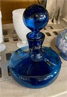 BLOWN ART GLASS DECANTER WITH STOPPER